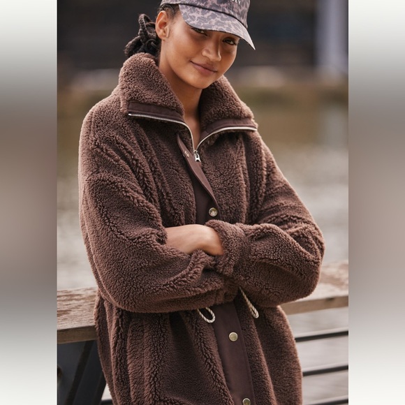 Varley Jackets & Blazers - Varley Jones Sherpa Coat in Coffee Bean Size M NWT